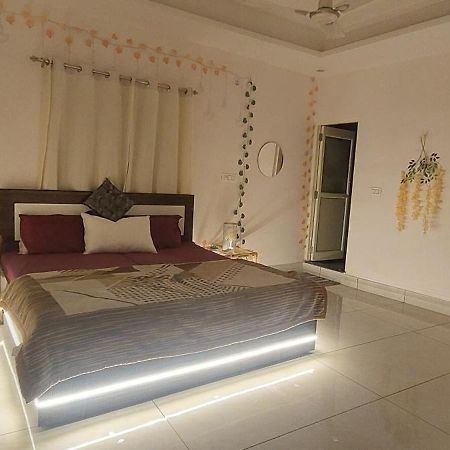 Samani Homestay ริชิเคช ภายนอก รูปภาพ